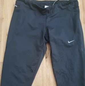 Nike capri dri fit